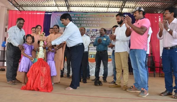 Anmol Dhamaka 2018 Annual Event for 850 Children