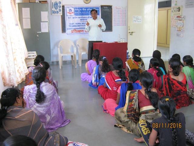 Inauguration of the Central Bank tailoring course at Maria Bhawan, Bableshwar