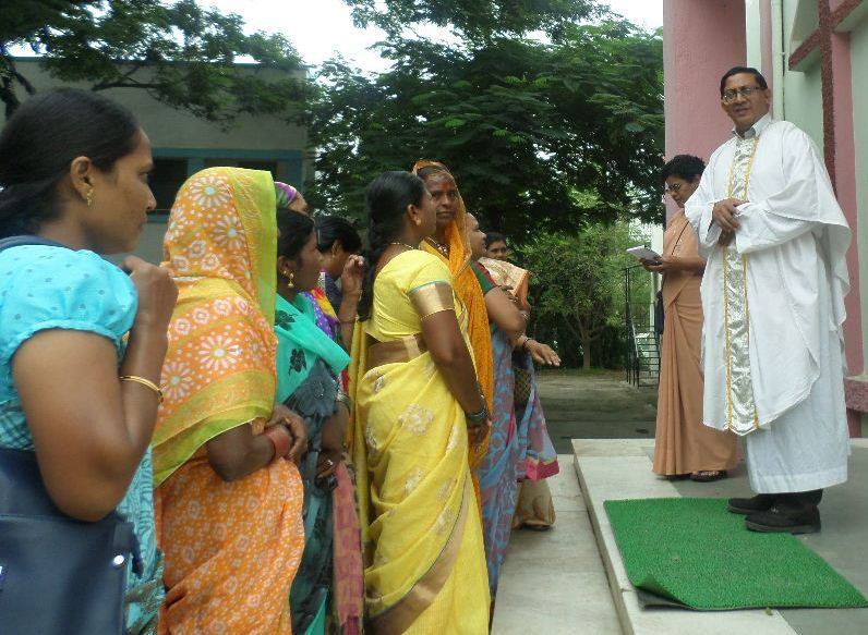 Year of mercy celebrated with self help groups in Ahmednagar