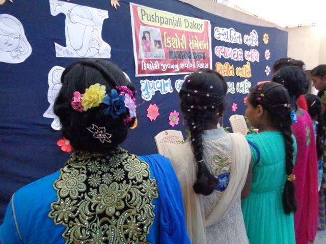 Adolescent ‘melo’ gathering for 200 girls in Dakor